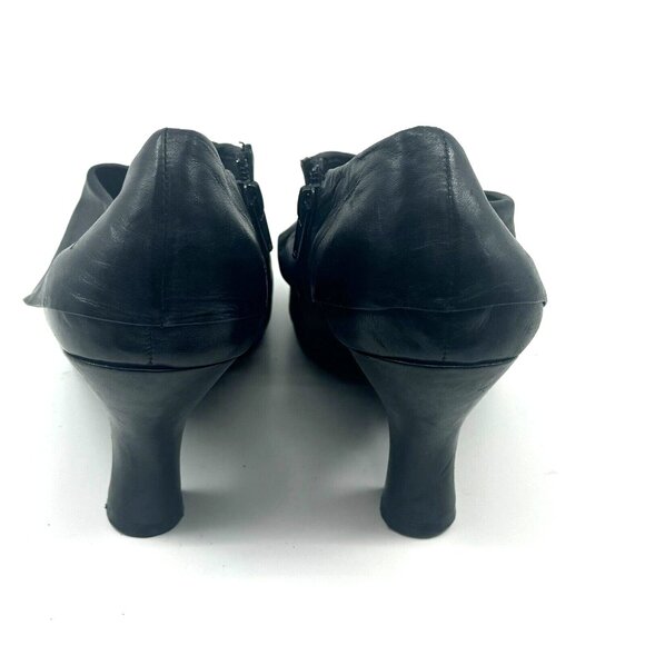 me too Fremont Leather Cuffed Ankle Bootie Spool Heel Shoe, Women's 9M, Black - Picture 4 of 10